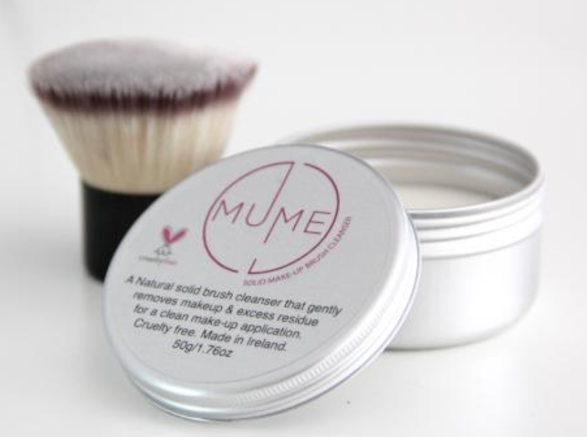 MuMe Solid Make-Up Brush Cleanser