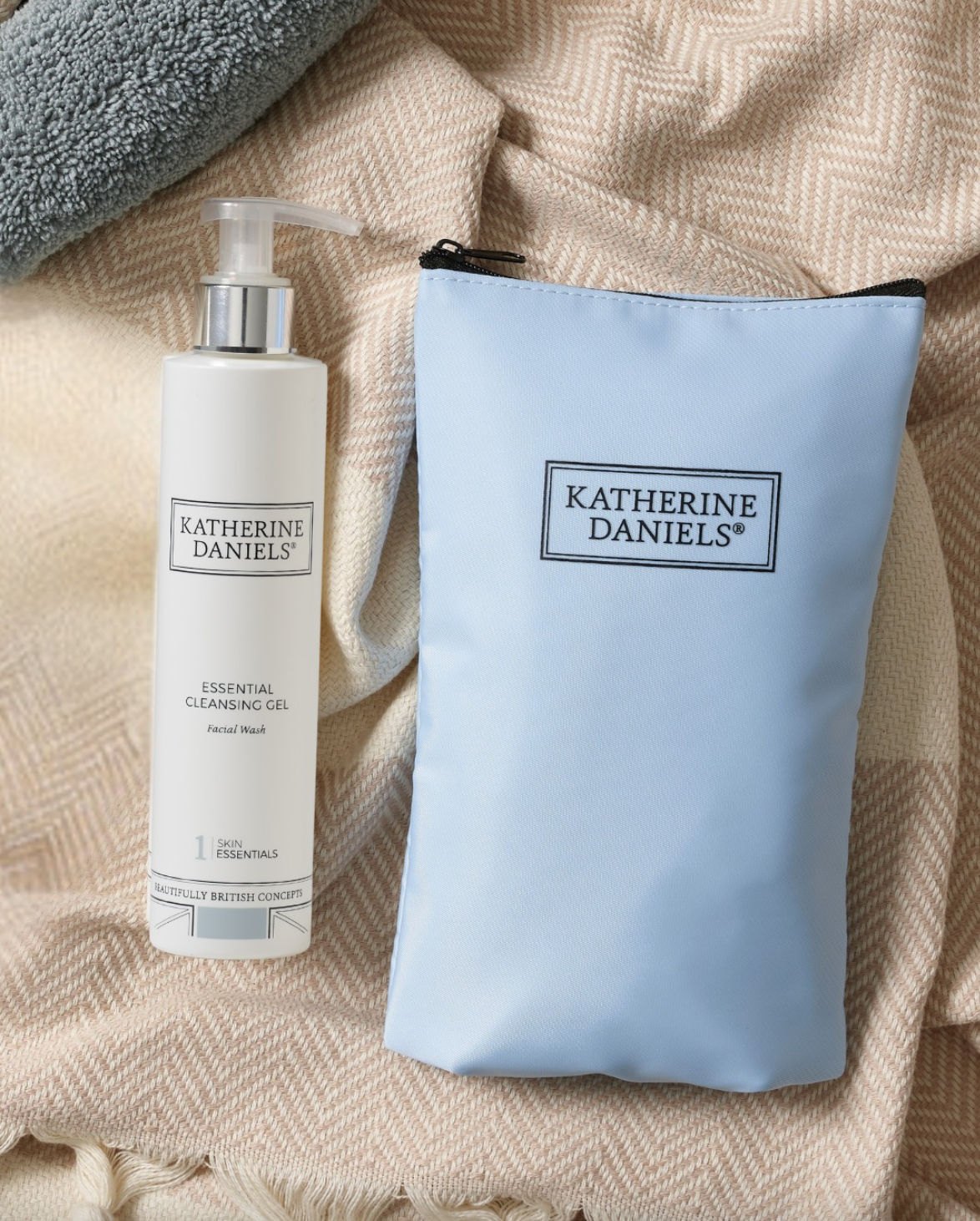 Essential Cleansing Gel Kit